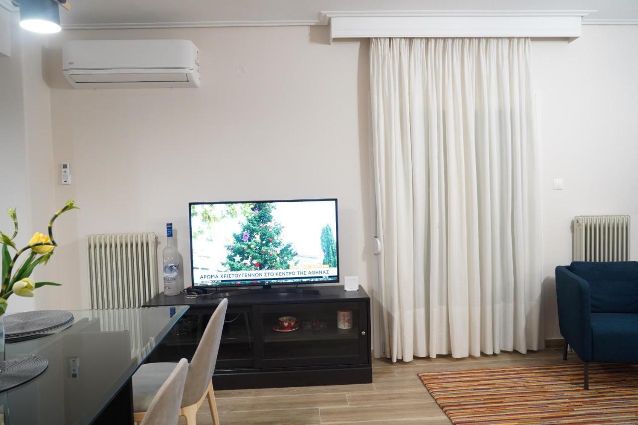 Larissa Downtown Apartment With Parking Exterior foto