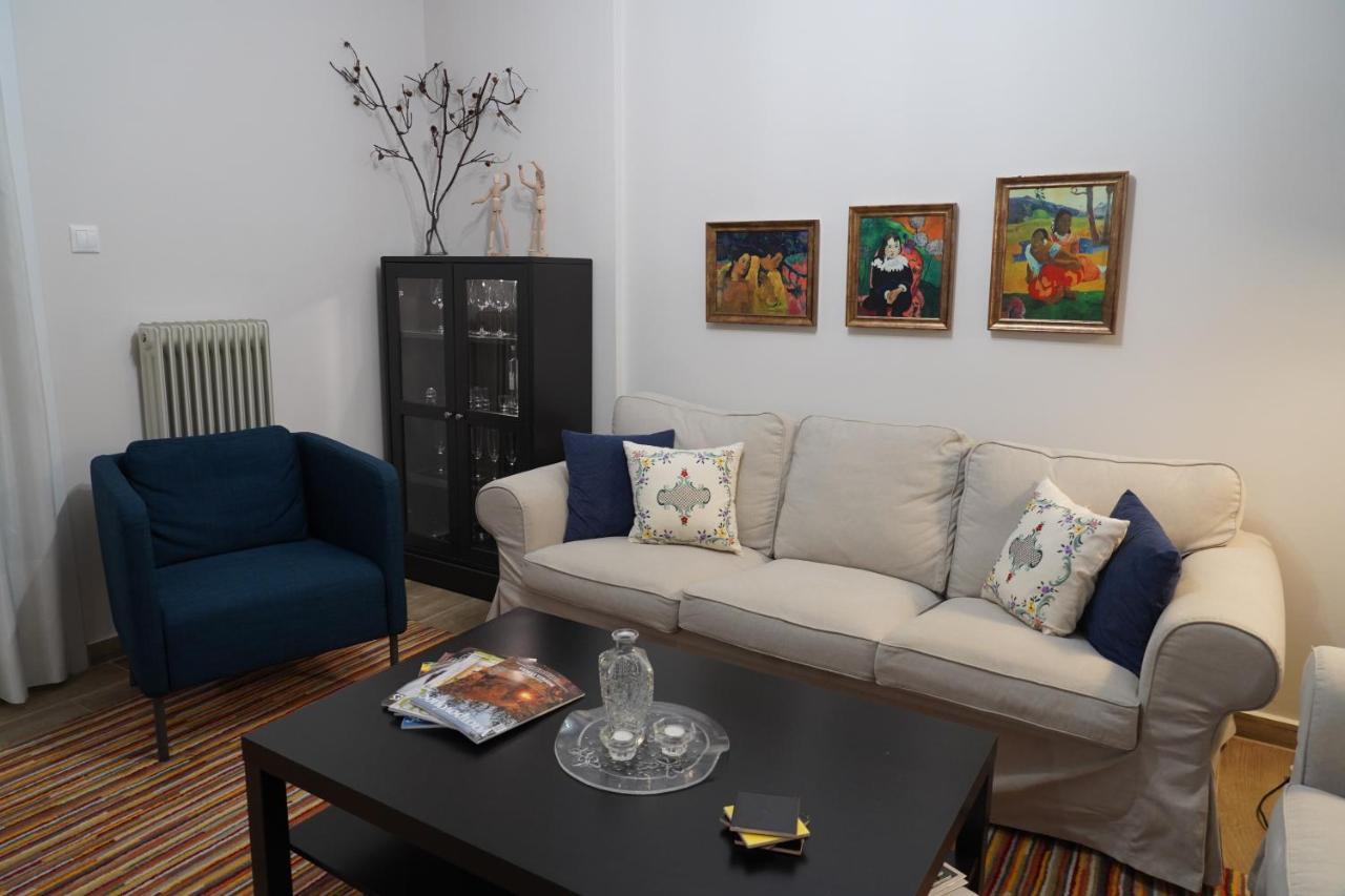Larissa Downtown Apartment With Parking Exterior foto