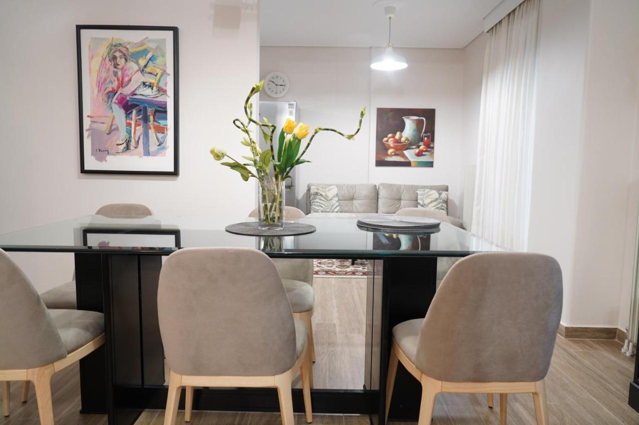 Larissa Downtown Apartment With Parking Exterior foto
